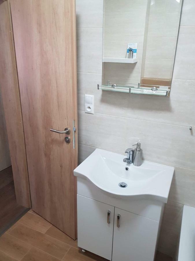 Vip Apartmany Zabnik Прьевидза Экстерьер фото